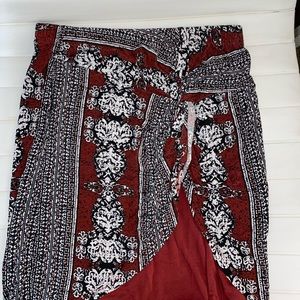 Red designed pencil skirt